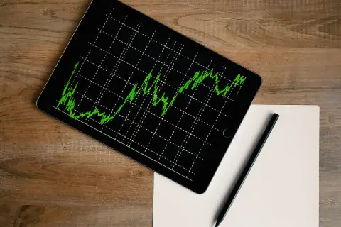 Na czym polega swing trading na Forex?